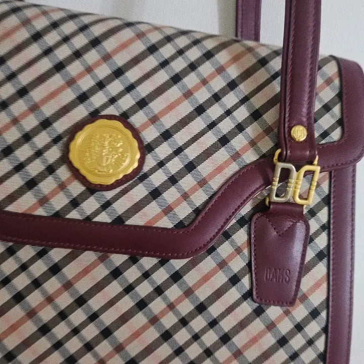 [BUNJANG] Burgundy Leather &amp; Brown Leather Shoulder Bags (Set of 2) / 숄더백새상품 두개 가격.