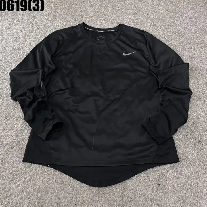 [BUNJANG] Nike Dri-FIT Long Sleeve T-Shirt Black M / 나이키 드라이핏 기능성 긴팔티 블랙m 0619
