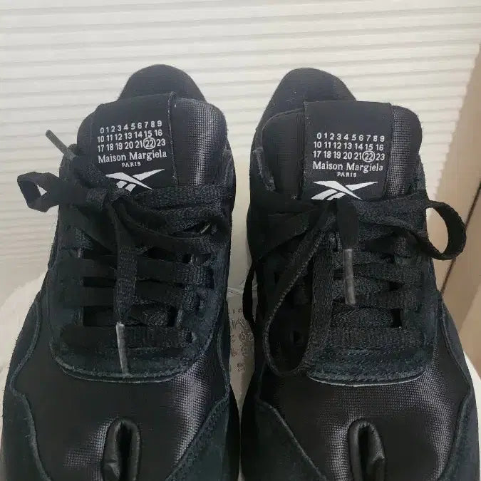[BUNJANG] Maison Margiela x Reebok Tabi Sneakers Black Nylon/Suede Size 245 / 메종 마르지엘라 리복 타비 스니커즈 블랙 245