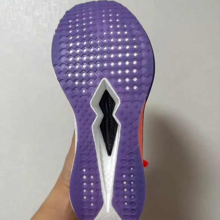 [BUNJANG] Li-Ning Feidian 6 Challenger Running Shoes / 새상품) 리닝 러닝화 페이디안6 챌린저 270
