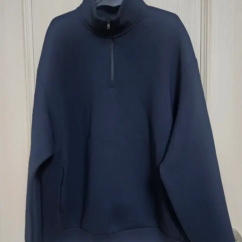 [BUNJANG] Uniqlo Black Half-Zip Sweatshirt XL / 유니클로 블랙 하프집업 맨투맨 XL