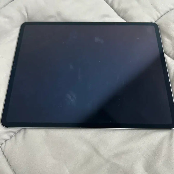 [BUNJANG] Apple iPad Pro 3rd Gen 12.9-inch 256GB with Magic Keyboard Bundle / 아이패드 프로3세대 12.9 256기가, 매직키보드 일괄