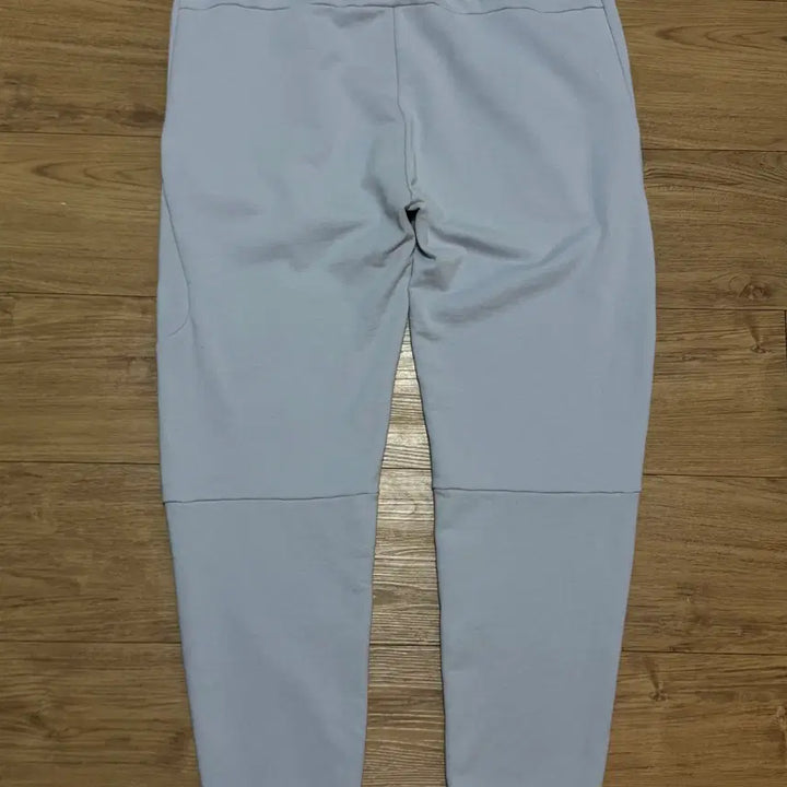 [BUNJANG] CP Company Lens Wappen Sweat Jogger Pants XL Sky Blue / (XL)CP컴퍼니 렌즈와펜 스웻 조거 팬츠 소라