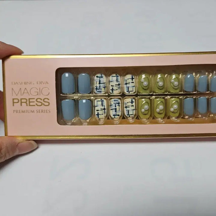 [BUNJANG] Dashing Diva Magic Press Nails / 대싱디바 매직프레스 네일