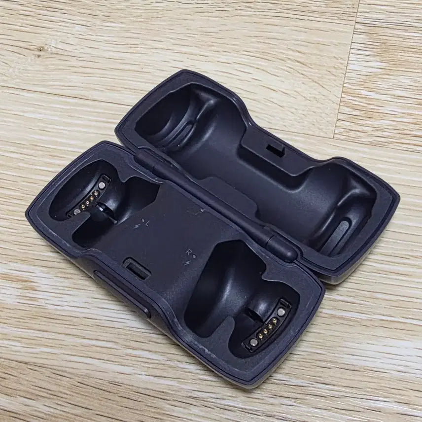 [BUNJANG] Bose SoundSport Free Bluetooth Wireless Earphones (Body) / 보스 사운드스포츠 프리 블루투스 무선 이어폰 본체