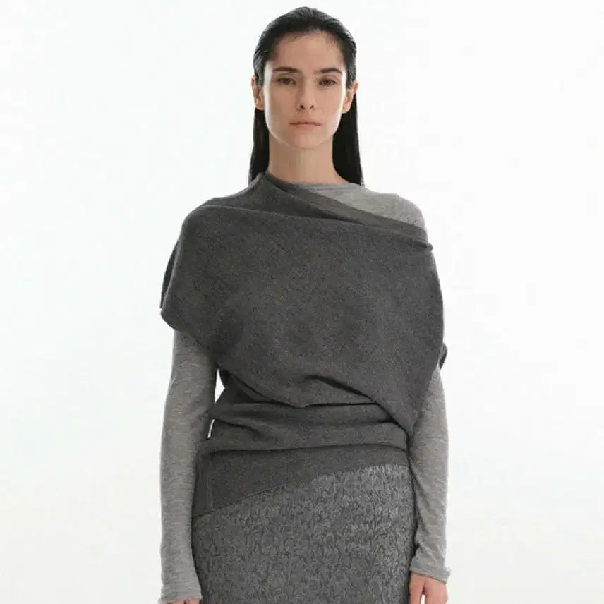 [BUNJANG] REPOS Unbalanced Off-Shoulder Knit Top - Gray / 리포스 REPOS Unbal Off-Shoulder Knit