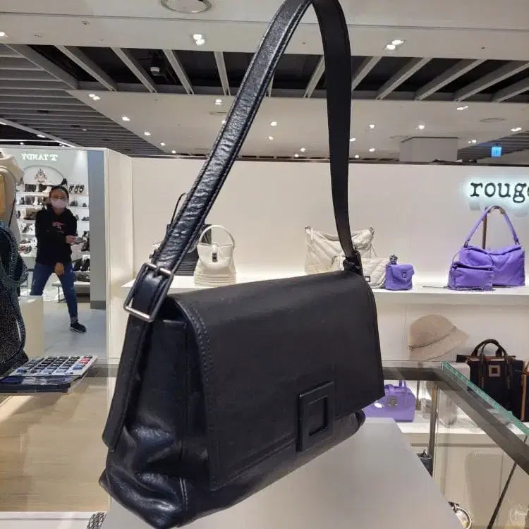 [BUNJANG] Loose &amp; Lounge Capri Flap Bag M Shoulder Bag / 새상품)루즈앤라운지 카프리플랩백