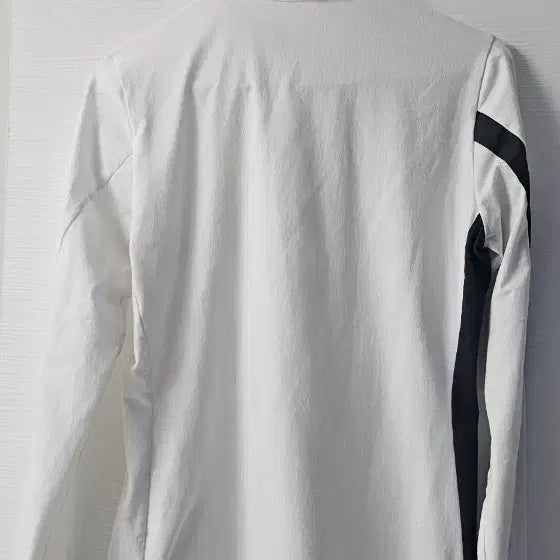[BUNJANG] Descente Long-Sleeve Polo Shirt White / 데상트 폴로셔츠 화이트
