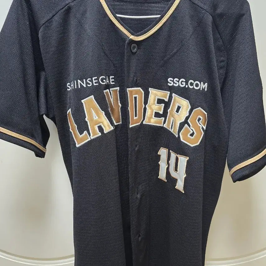 [BUNJANG] Choi Jeong 17 Consecutive Double-Digit Home Run Commemorative Jersey (Size 95) / 최정 17년 연속 두자리수 홈런 기념 유니폼 95사이즈