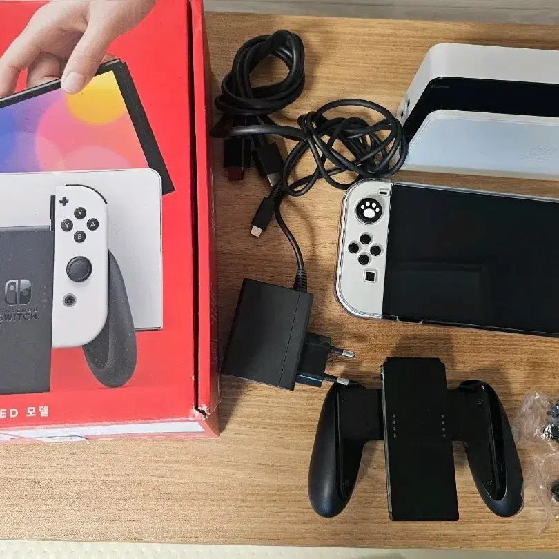 [BUNJANG] Nintendo Switch OLED White / 닌텐도 스위치 OLED 팝니다.
