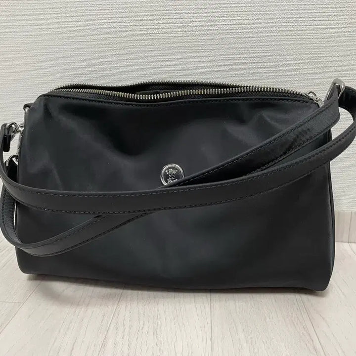 [BUNJANG] ISSEY MIYAKE Mellow Bag - Black / 아이 세이 예르 멜로우백 - 블랙