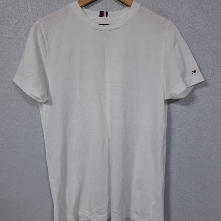 [BUNJANG] Tommy Hilfiger White T-Shirt Size M / 타미힐피거 반팔티 M