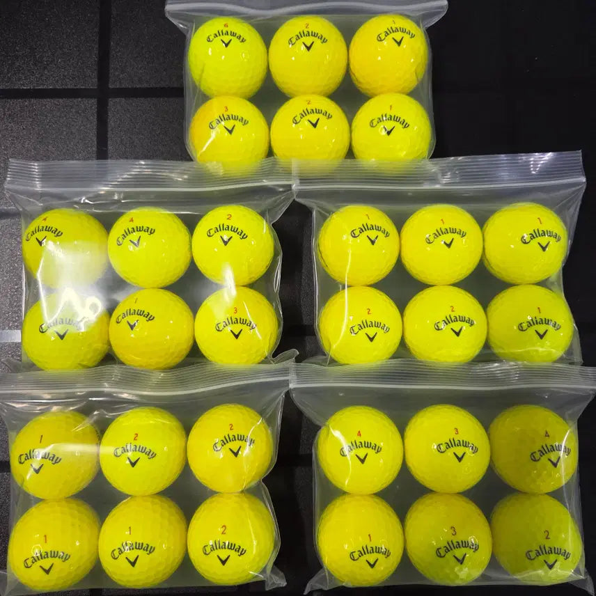 [BUNJANG] Callaway A-Grade Glossy Colored Lost Golf Balls - 30 Balls / 캘러웨이 A급 유광 컬러 로스트볼 30구 중고골프공 -무료배송-