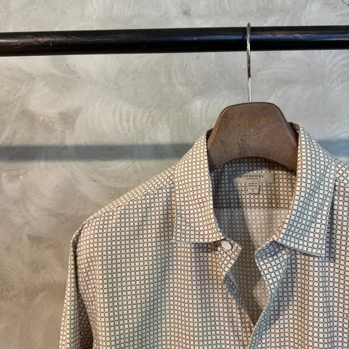 [BUNJANG] Burberry London Dress Shirt - Size 100 (M) / 버버리 셔츠 남성100