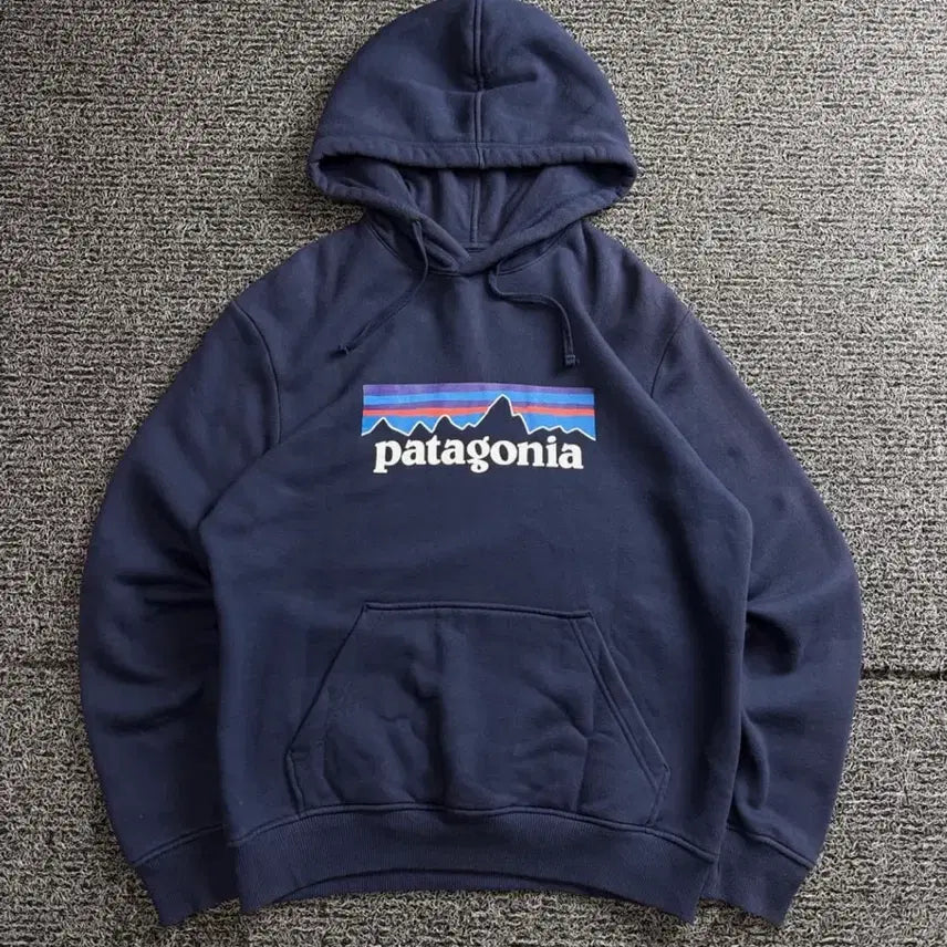 [BUNJANG] Patagonia P-6 Logo Uprisal Hoodie Navy / 파타고니아 P-6 빅로고 업라이절 후디 네이비 5063