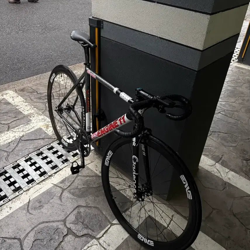 [BUNJANG] Crit.D Full Cover Frame Upgrade Set with Wheelset, Stem, Handlebar, Saddle, Seatpost, Pedals, and Speedometer / 크릿디 커버업 완치 판/대