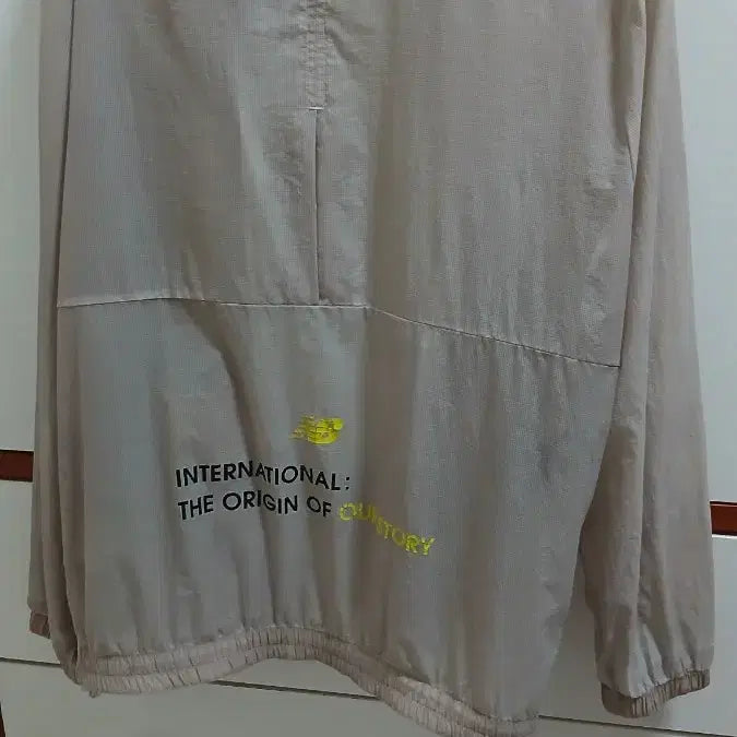 [BUNJANG] New Balance Lightweight Summer Windbreaker Jacket + Nike T-Shirt Bundle / 남성의류 뉴발란스 초경량 여름 바람막이 점퍼 +나이키 반팔티 2장 일괄이