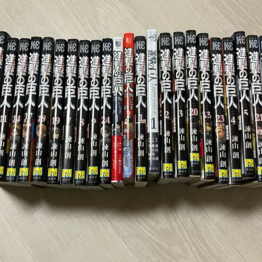 [BUNJANG] Attack on Titan Japanese Edition Manga (Volumes 1-14, 17-24, Regretless Choice 1-2, Last Girl Vol. 1) / 진격의 거인 진격거 만화책 판매 일어판 일본어판 일어버전