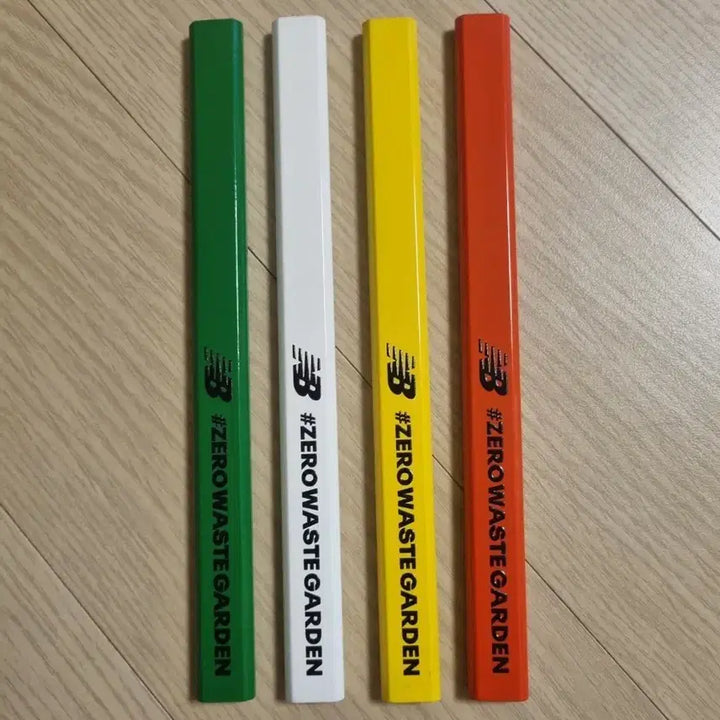[BUNJANG] New Balance Zero Waste Garden 4-Color Pencil Set / 뉴발란스 제로웨이스트 가든 4색 연필 세트