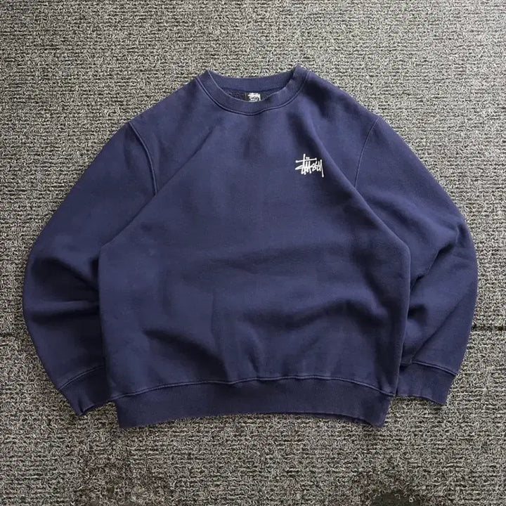 [BUNJANG] Stussy Basic Signature Big Logo Crewneck Sweatshirt L / 스투시 베이직 시그니처 빅로고 크루넥 맨투맨 5065