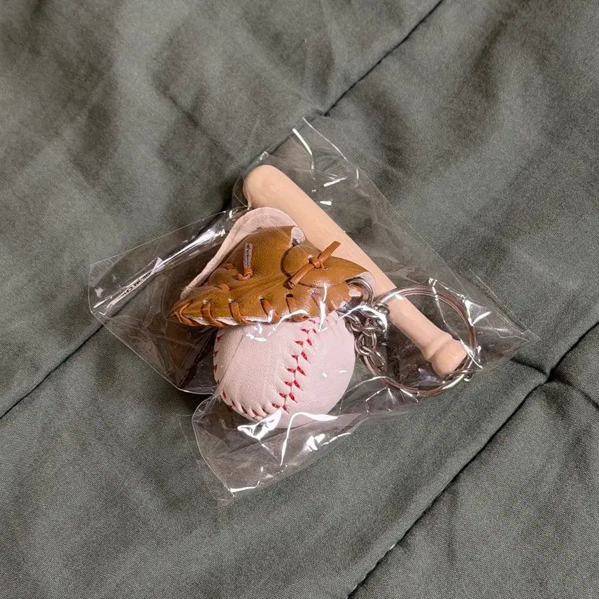 [BUNJANG] Baseball Mini Bat Keyring / 야구공 미니 배트 키링 팝니다!