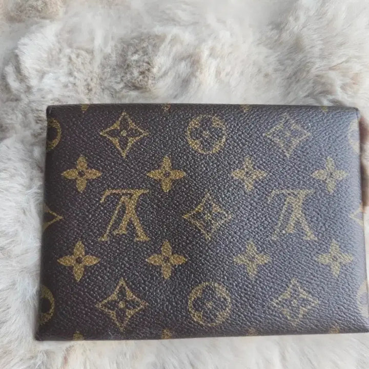 [BUNJANG] Louis Vuitton Kirigami Monogram Card Holder / 루이비통 키리가미 모노그램 카드지갑