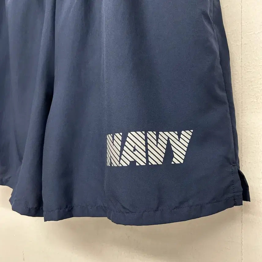 [BUNJANG] New Balance US Navy PT Shorts / 뉴발란스 US NAVY 반바지