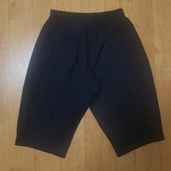 [BUNJANG] Millet Waterproof Black Spandex Shorts (28-30 inch) / (정품/새상품급)밀레 방수 얇은 냉감용 블랙 스판 반바지, 28~30인치
