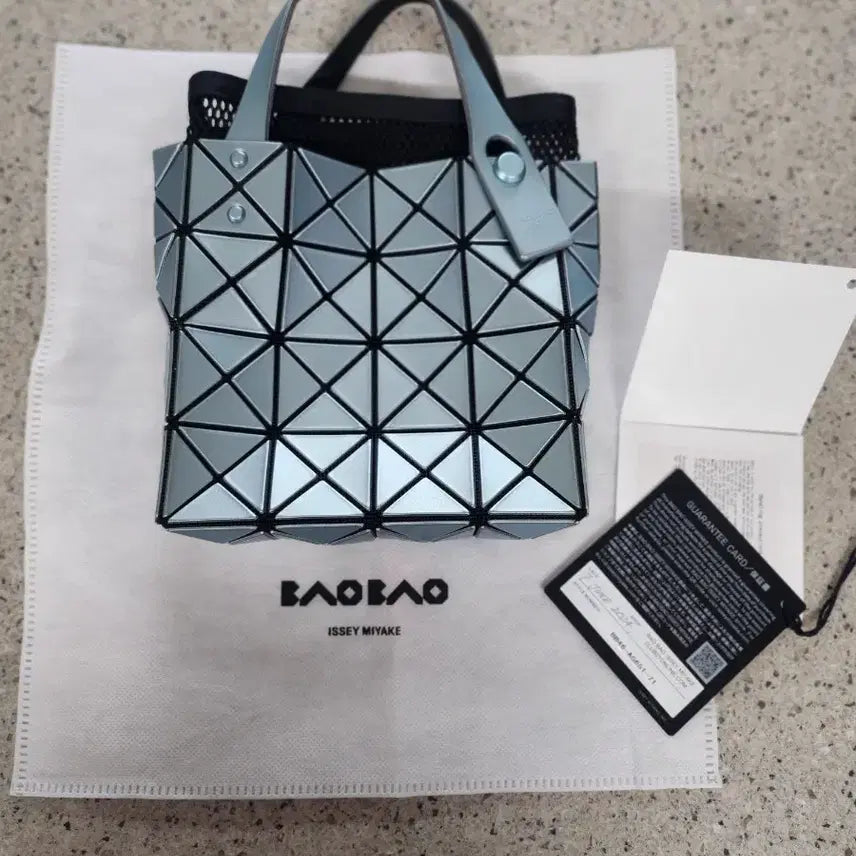 [BUNJANG] Bao Bao Issey Miyake Lucent Boxy Tote Bag Blue / 바오바오이세이미야케 루센트 박시
