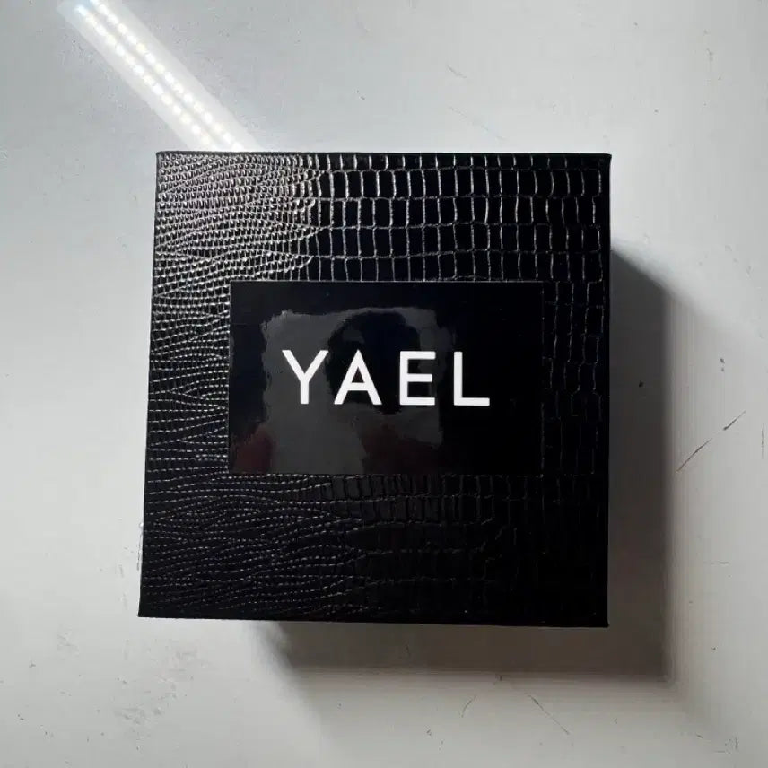 [BUNJANG] Yael Sterling Silver 925 Black Spinel Necklace / 야엘 실버 925 블랙 스피넬 목걸이