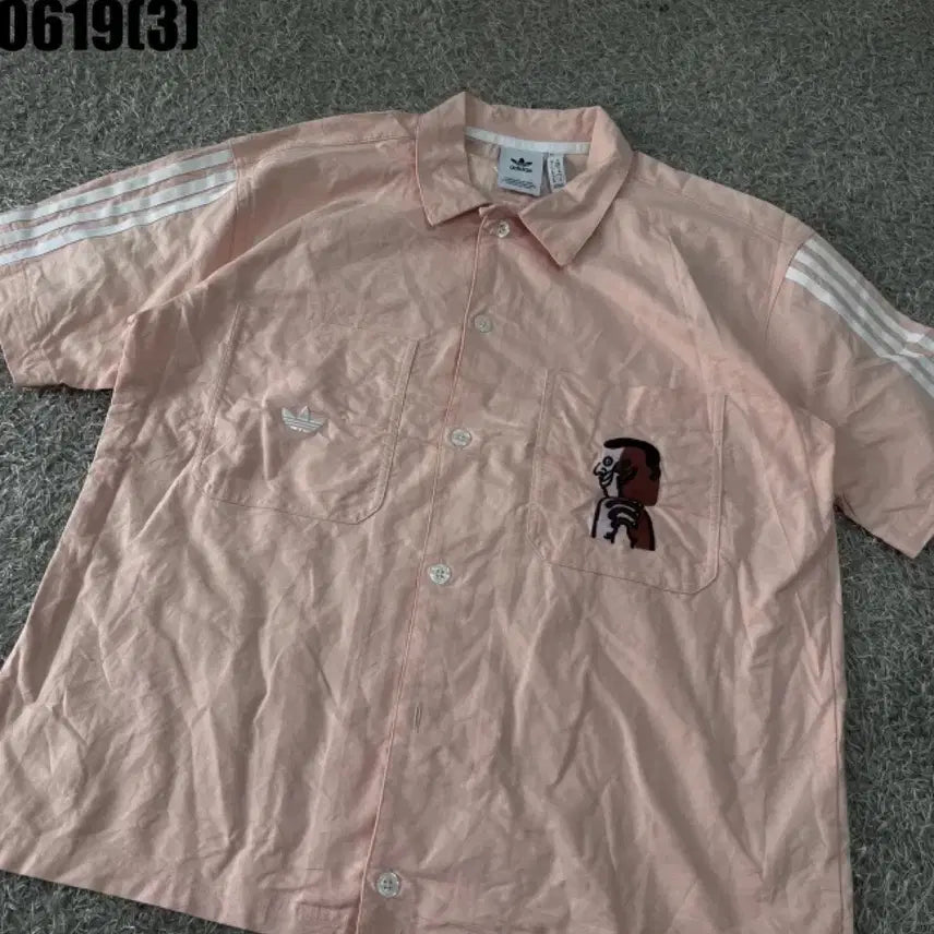 [BUNJANG] Adidas Character Embroidery Short Sleeve T-Shirt Pink M / 아디다스 반팔 셔츠 핑크색 캐릭터 자수m 0619