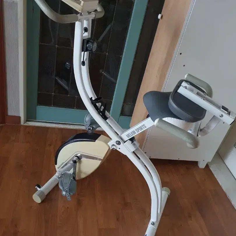 [BUNJANG] Melkins Sports Indoor Exercise Bike with Bonus Backpack / 멜킨스츠실내자전거남.여.노.소집에서운동하실분저렴히2만5천원그외가방모두덤