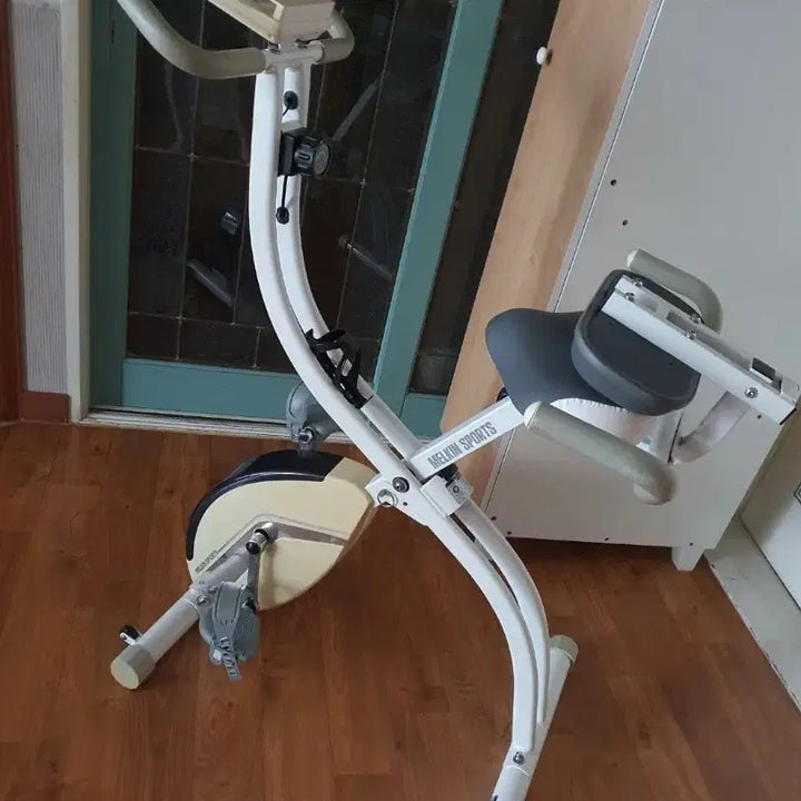 [BUNJANG] Melkins Sports Indoor Exercise Bike with Bonus Backpack / 멜킨스츠실내자전거남.여.노.소집에서운동하실분저렴히2만5천원그외가방모두덤