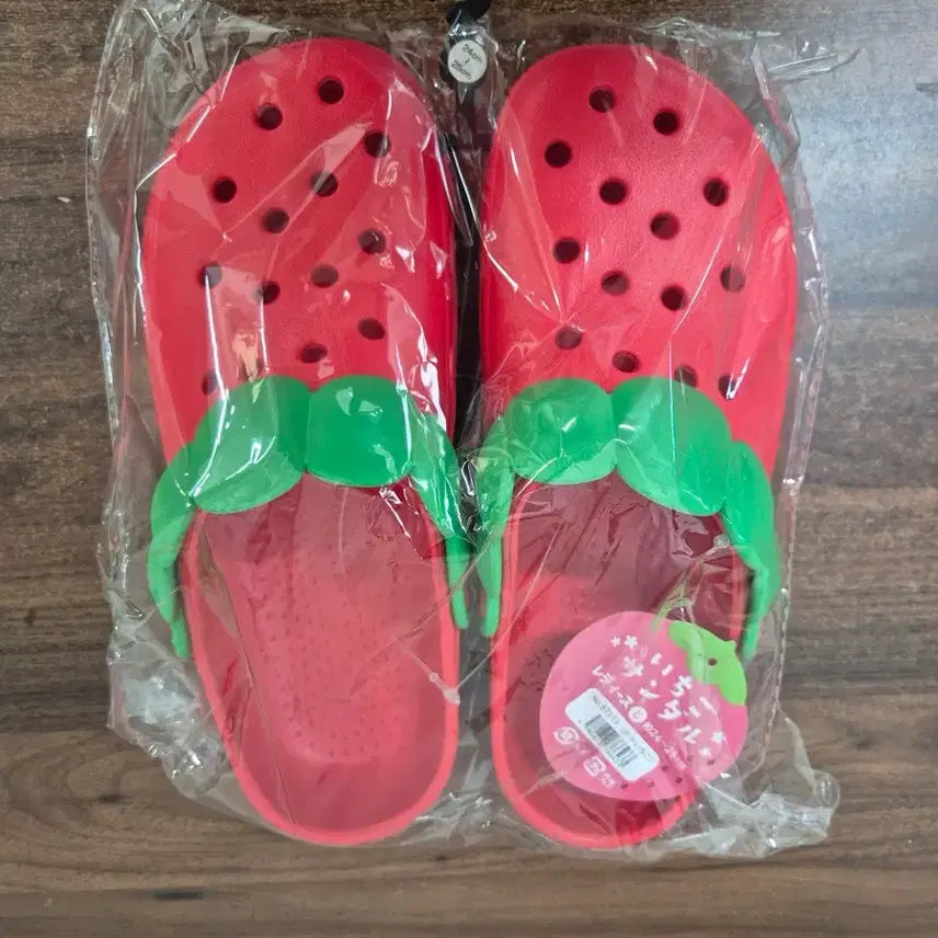 [BUNJANG] Lizlisa Ichigo Crocs (Size L) / 이치고 크록스 L사이즈 지뢰계 양산형 디마럽 리즈리사