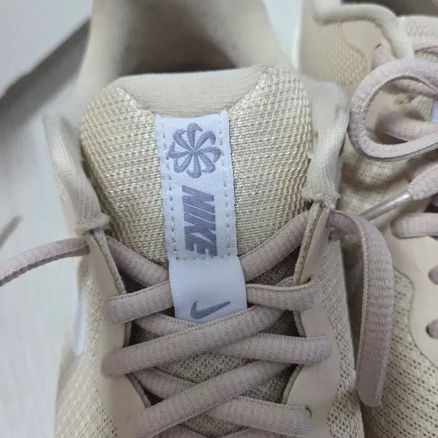[BUNJANG] Nike Revolution 6 Next Nature Women&