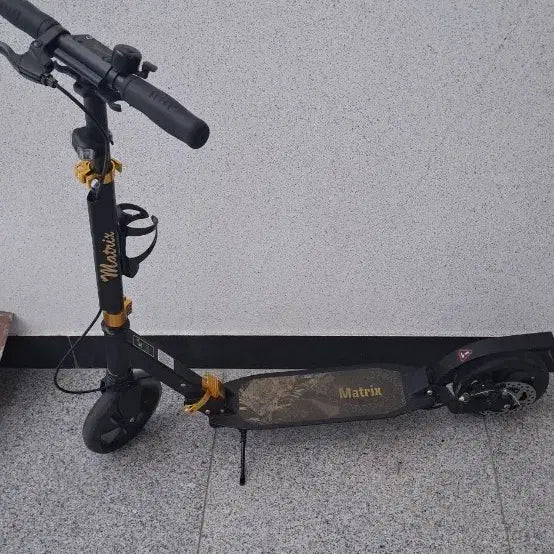 [BUNJANG] Matrix Folding Kickboard Scooter - Black/Gold / 메트릭스 접이식 킥보드 블랙 골드