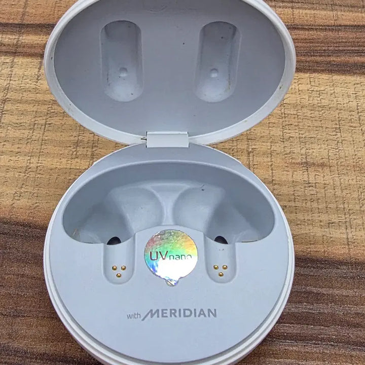 [BUNJANG] LG Tone Free UT60Q Wireless Bluetooth Earphones (Main Body) / LG 톤프리 UT60Q 블루투스 무선 이어폰 본체