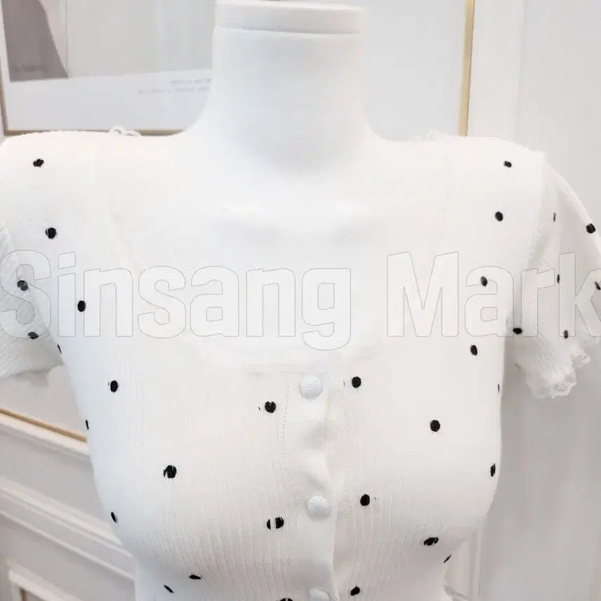 [BUNJANG] Lace Trim Cropped Cardigan / [빠른발송] 땡땡이반팔 레이스 크롭 가디건 CD 비치 섹시 큐티