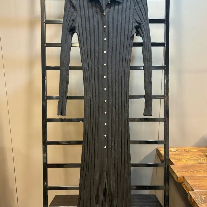[BUNJANG] ZARA Ribbed Knit Long Button-Front Cardigan Dress Black / [M] ZARA 자라 골지 니트 롱 원피스 블랙 카라 단추 가디건 원피스