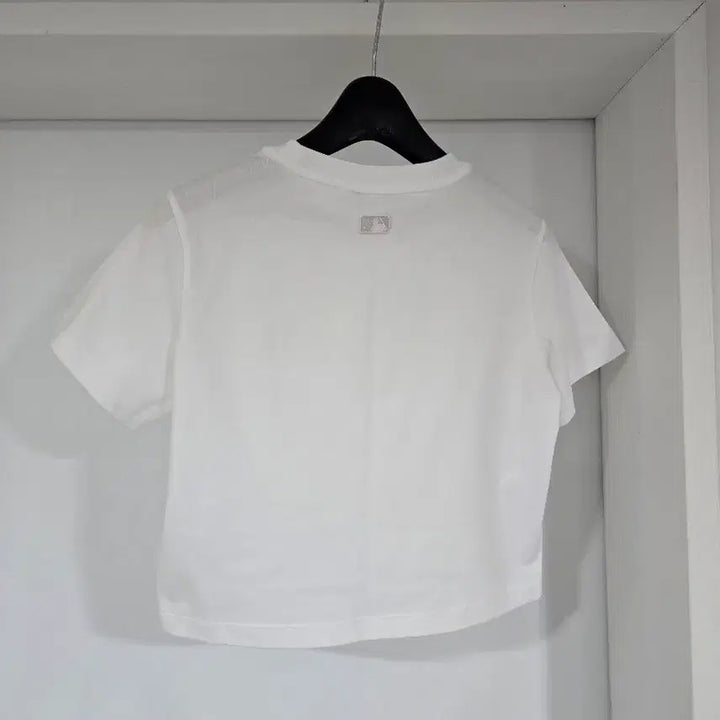 [BUNJANG] MLB Cropped Short Sleeve T-Shirt XS (85) / MLB 크롭 반팔티 XS(85)