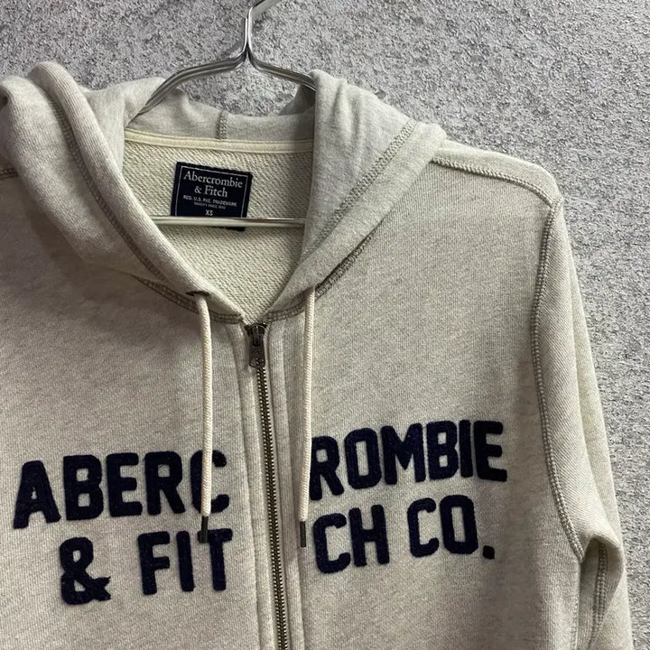 [BUNJANG] Abercrombie &amp; Fitch Big Logo Mélange Grey Hoodie / 아베크롬비 앤 피치 빅로고 멜란지 그레이 후드집업 B5173