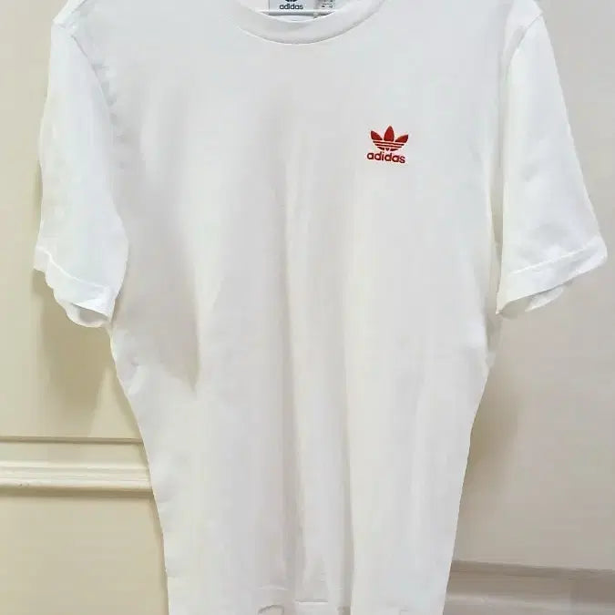 [BUNJANG] Adidas &amp; Nestickick T-Shirts / 남성의류 아디다스 반팔티 +네스틱킥 반팔티 개당가격이에요