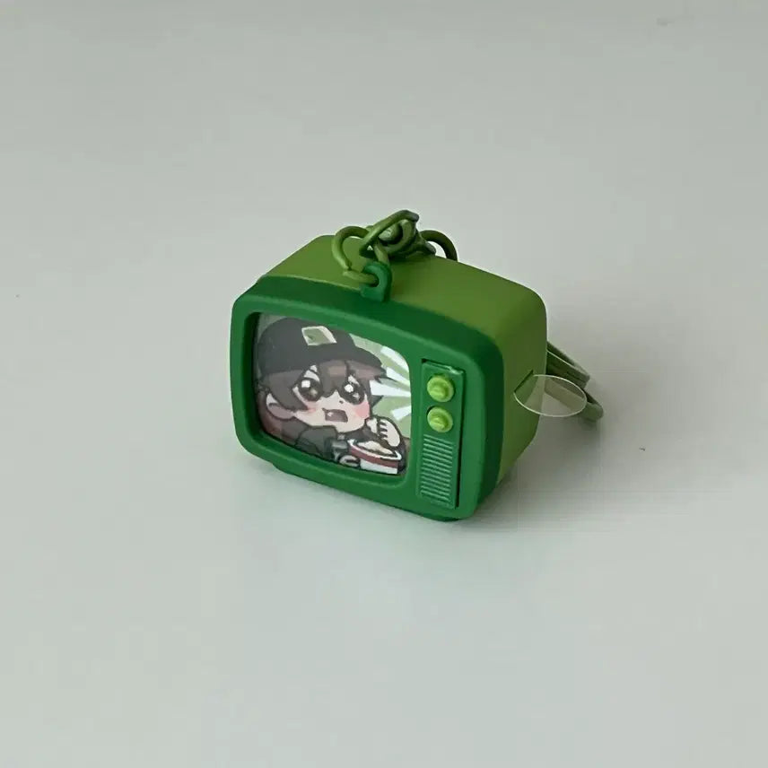 [BUNJANG] Pixelie Misuban Retro TV Keychain Dinosaur / 픽셀리 미수반 레트로티비 키링 공룡