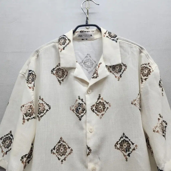 [BUNJANG] ZARA Ethnic Geometric Pattern Linen Blend Short Sleeve Shirt / 자라 ZARA 에스닉 가하학 패턴 린넨 혼방 반팔셔츠