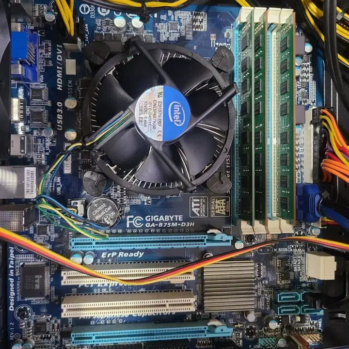 [BUNJANG] Intel Core i7-2600 CPU, Gigabyte GA-B75M-D3H Motherboard, and NVIDIA GeForce GTX 650 Graphics Card Bundle / i7 2600cpu GA-B75M-D3H 메인보드 gtx 650