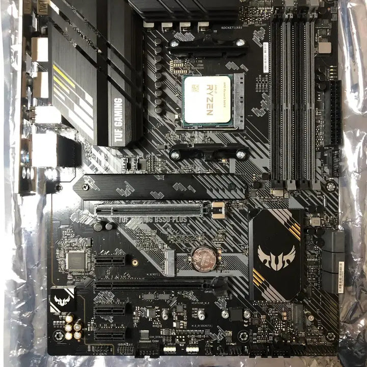 [BUNJANG] ASUS TUF GAMING B550-PLUS Motherboard / ASUS TUF GAMING B550-PLUS 메인보드
