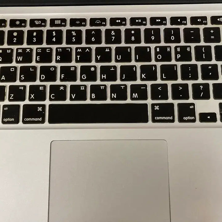 [BUNJANG] Apple MacBook Air 13-inch i5, 8GB RAM, 256GB SSD / 애플 맥북 에어 13인치 i5, 8GB RAM, 256GB SSD