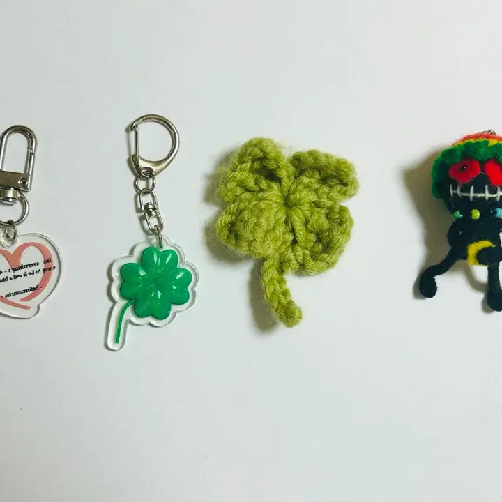 [BUNJANG] Bundle Set: Beaded Bracelet, Flower Bracelet, Lace Bracelet &amp; Mini Keychain / 팔찌 및 미니키링 일괄