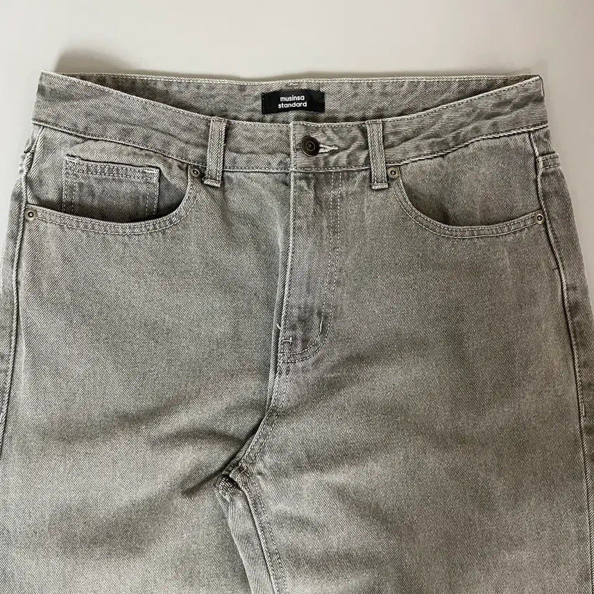 [BUNJANG] Musinsa Standard Grey Denim Pants / 무신사 스탠다드 그레이 컬러 데님 팬츠 32-33 추정