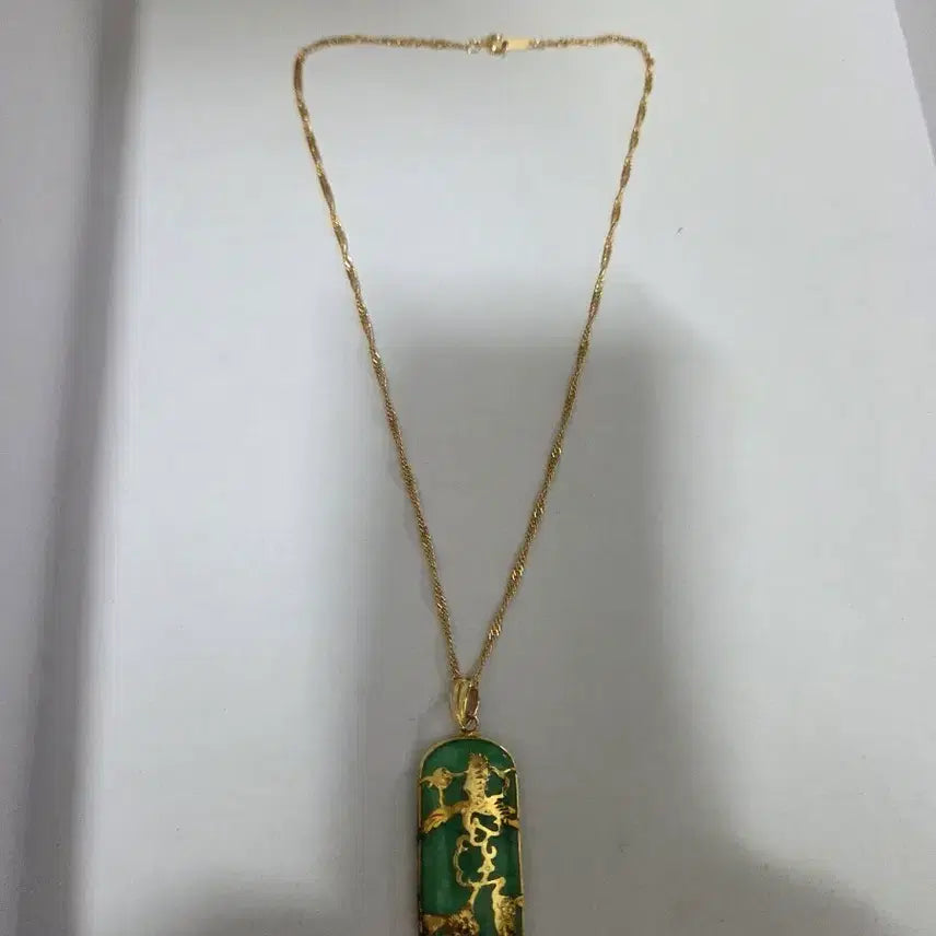 [BUNJANG] Special Plated Jade Pendant Necklace / 특수도금 목걸이 옥 펜던트